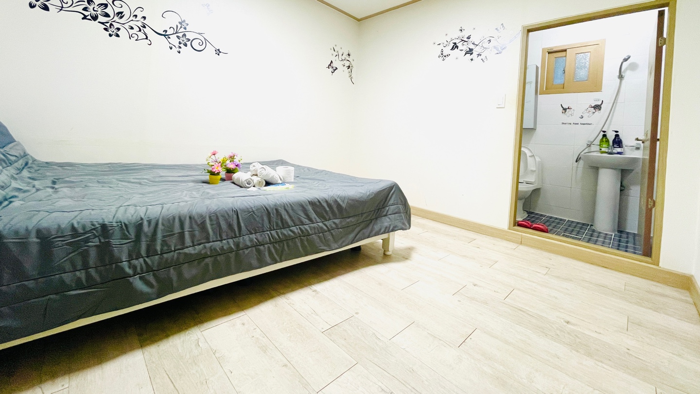 소나무방 내부 2