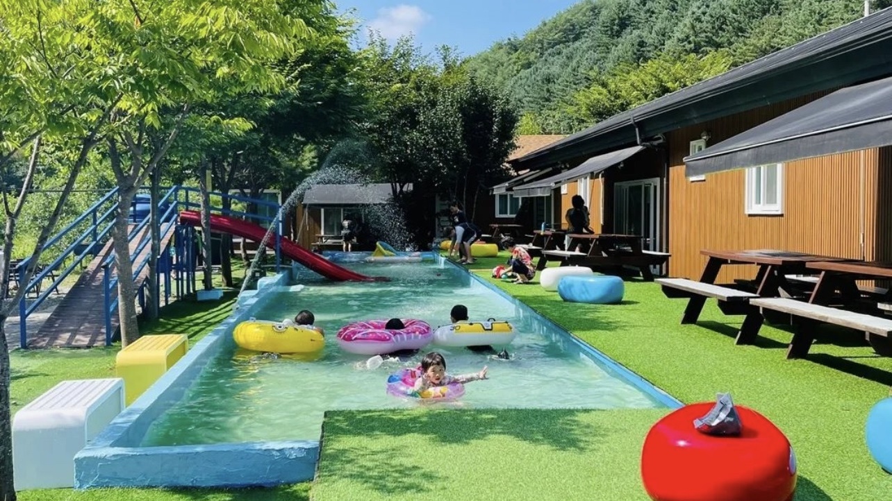 워터슬라이드 수영장 물놀이